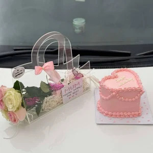 Acrylic handbag with roses and cake for Mother’s Day – Gift Shop Islamabad