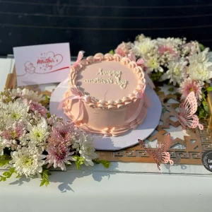 Acrylic tray with flowers and cake – Premium Mother’s Day gift from Gift Shop Islamabad