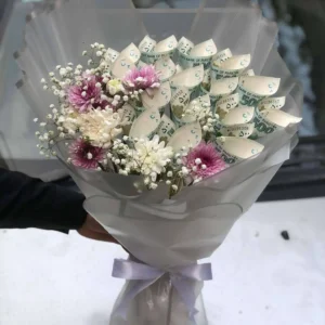 Luxury Mother’s Day money bouquet with flowers and cash notes – flower shop in Islamabad